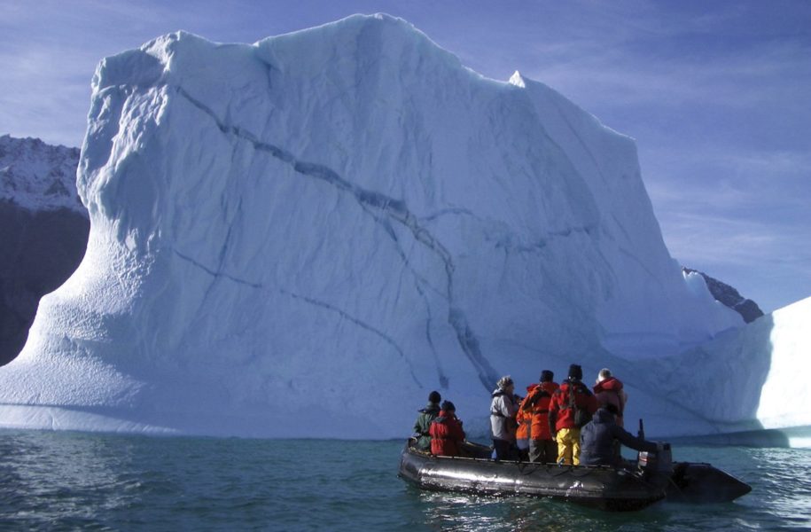 Scientists Examine Melting Ice