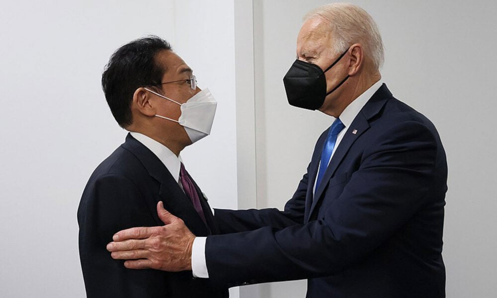 Prime Minister Fumio Kishida talked to President of the United States Joe Biden